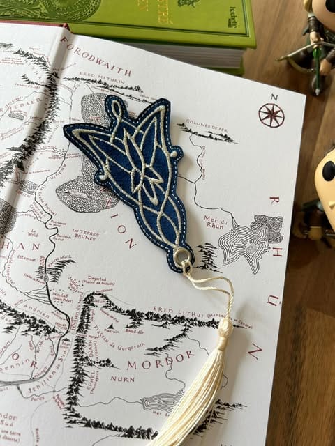 Maque-pages brodé Lórien