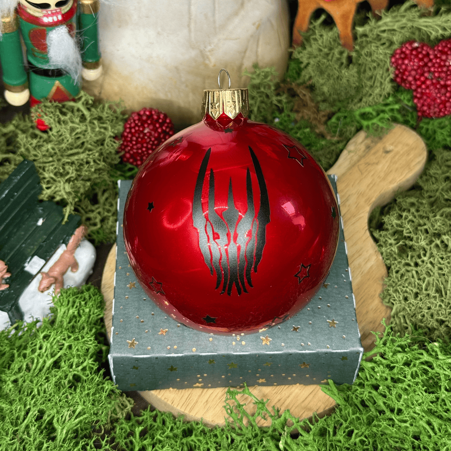 boule de noël artisanale sauron