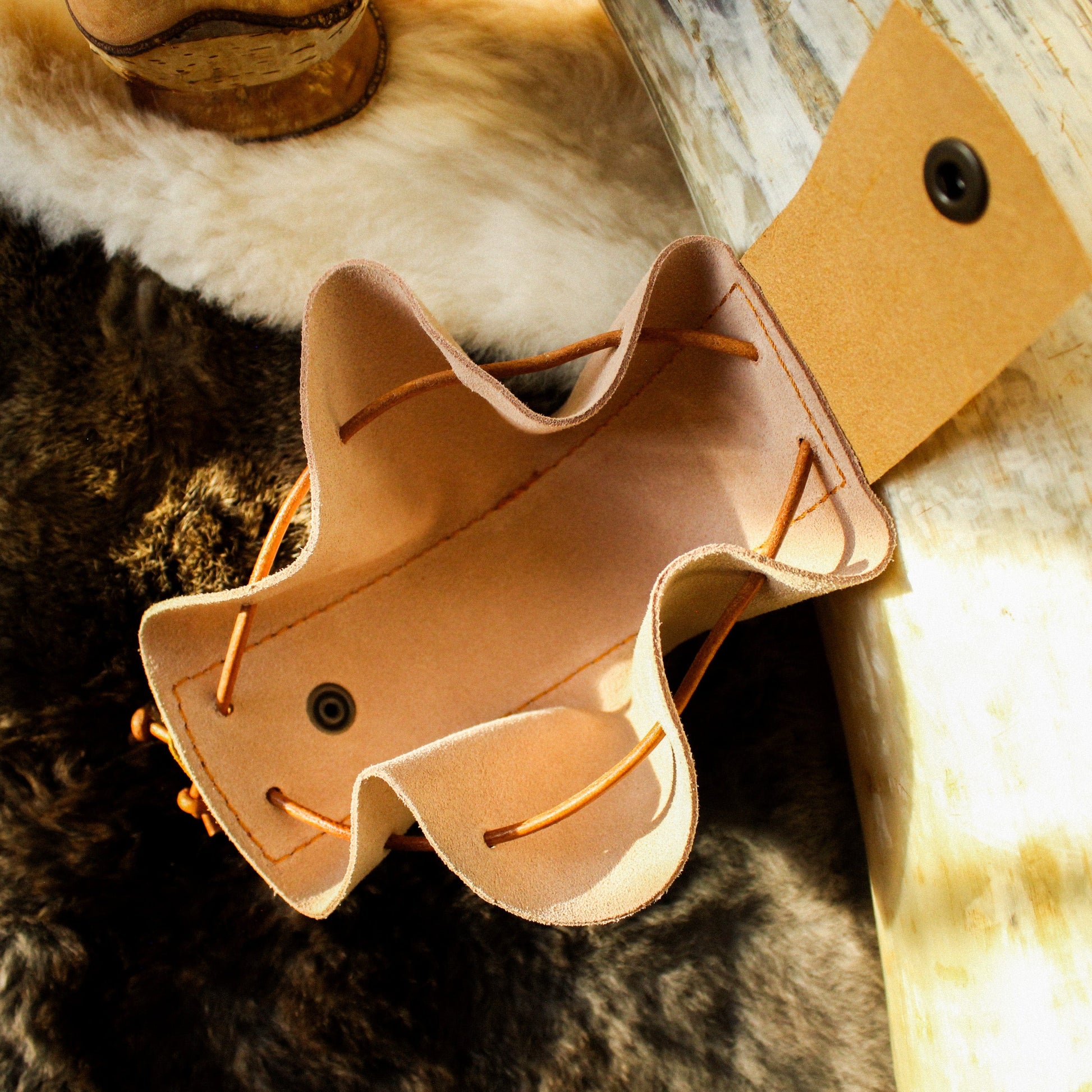 bourse artisanale en cuir le seigneur des anneaux