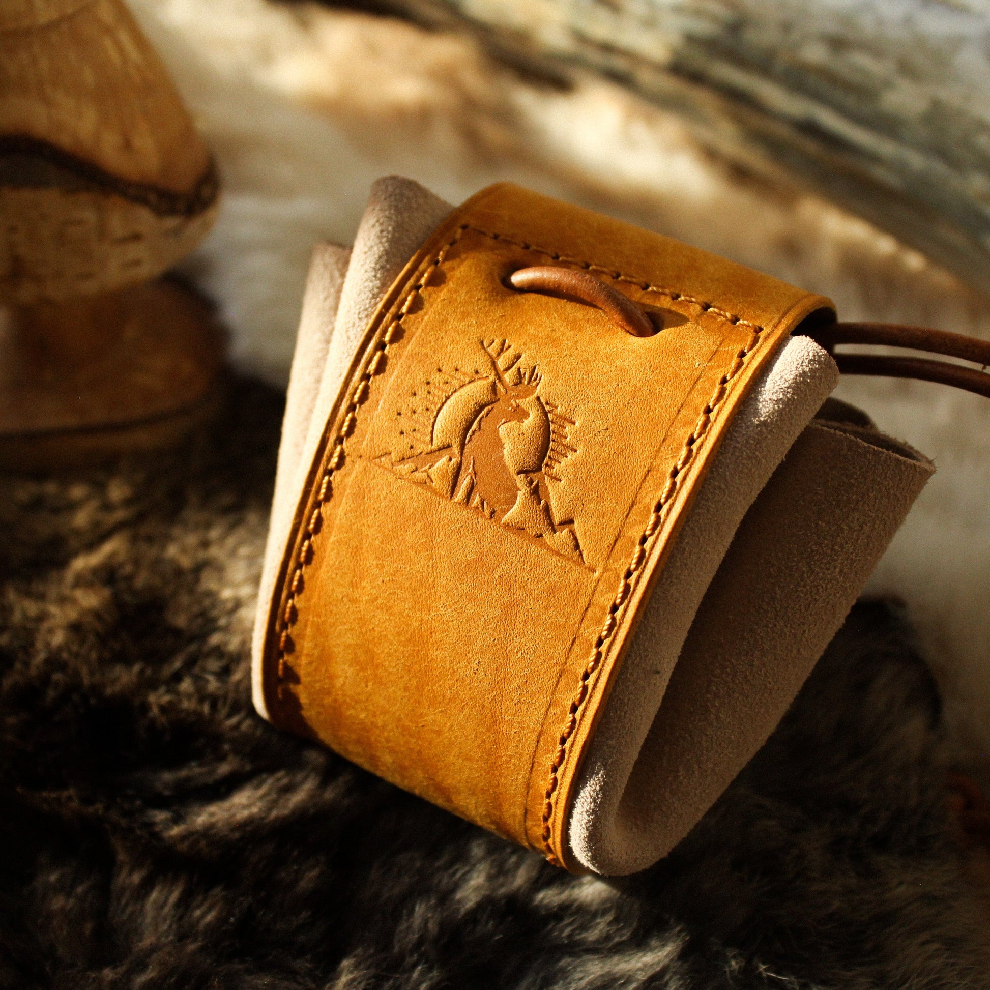 bourse artisanale en cuir le seigneur des anneaux