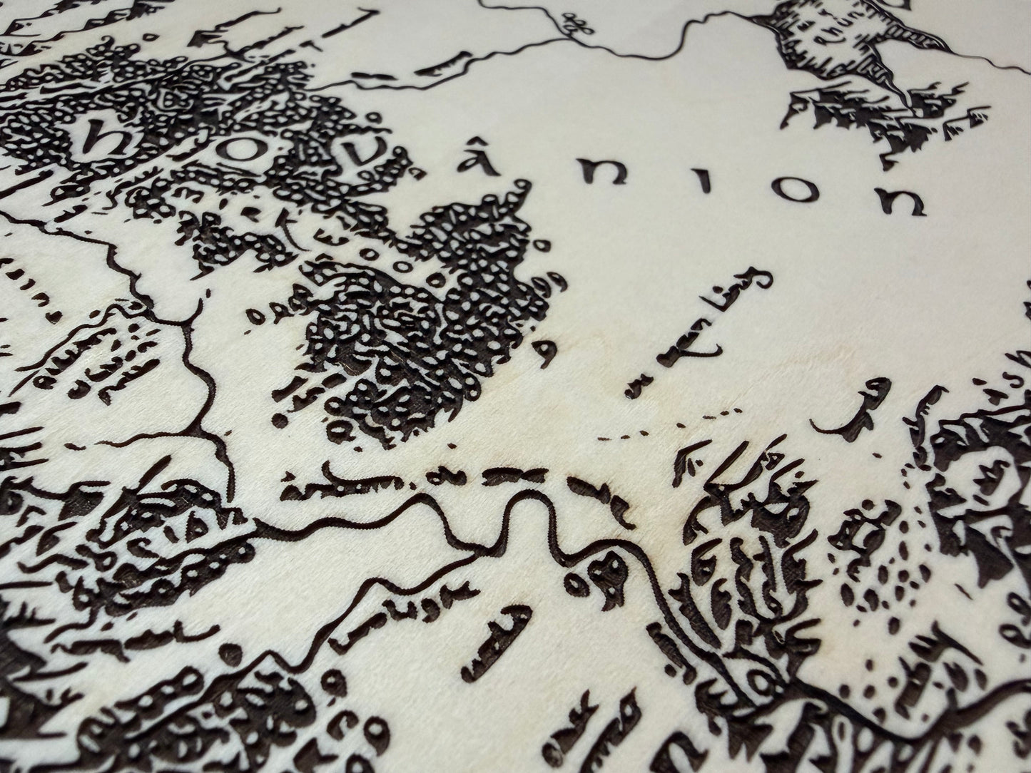 artisanat Carte Middle-Earth gravée sur bois de Tilleul
