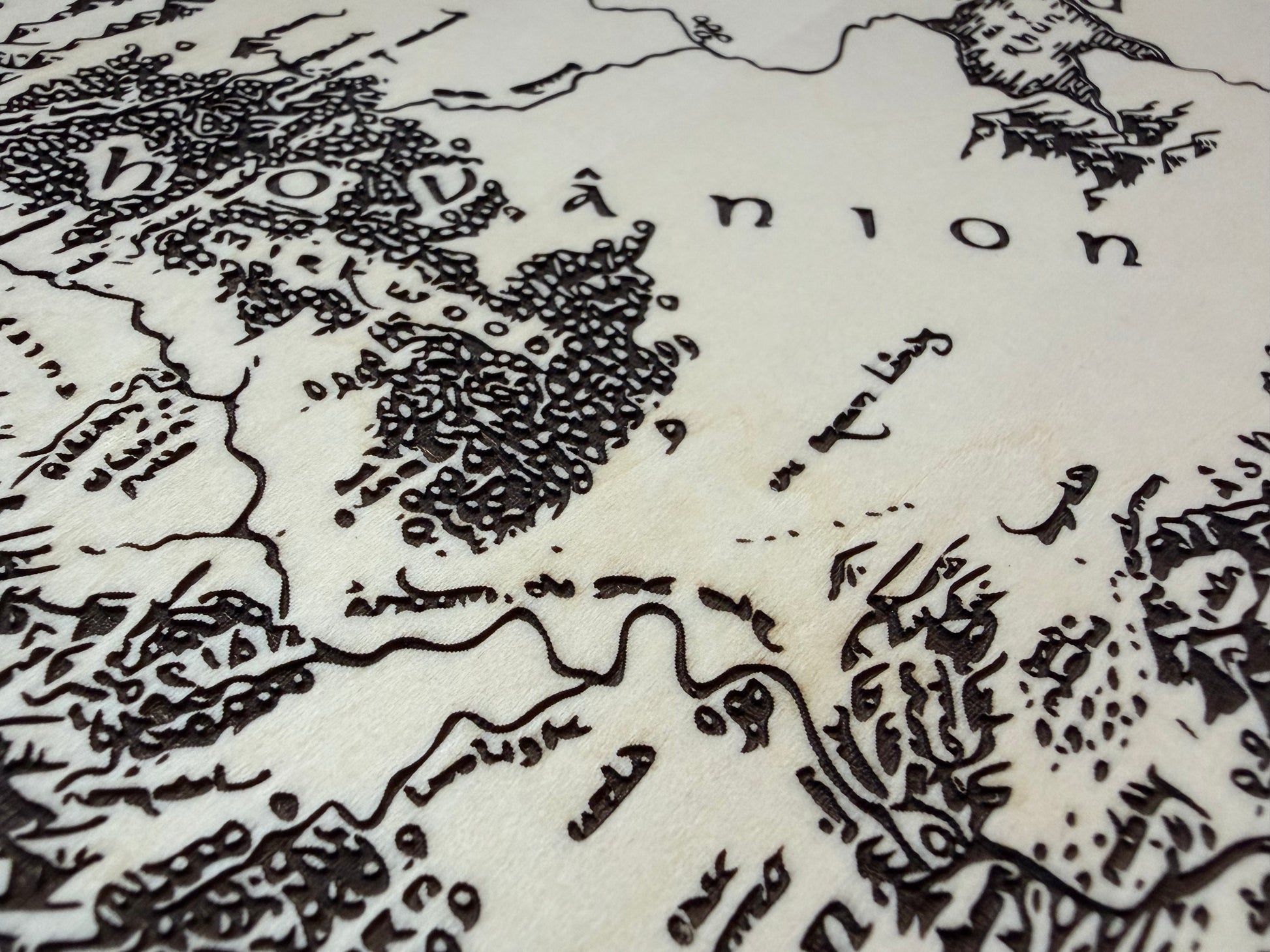 artisanat Carte Middle-Earth gravée sur bois de Tilleul