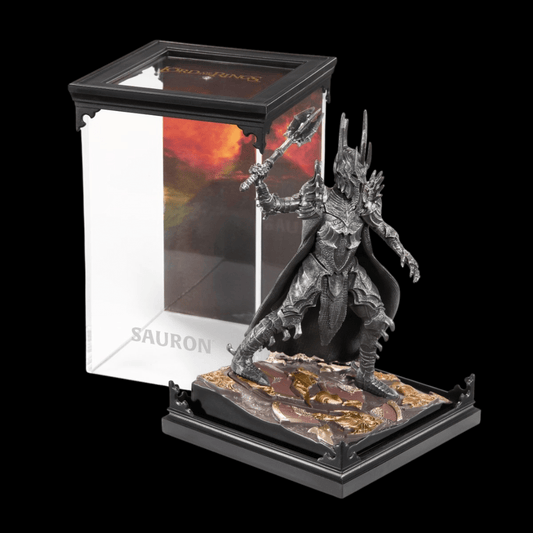 figurine diorama sauron