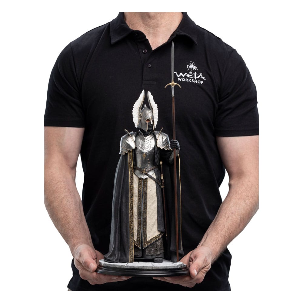 figurine fountain guard weta classic series