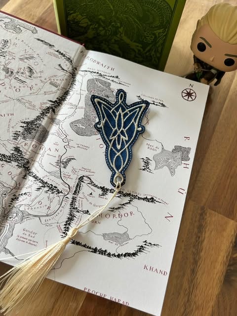 Maque-pages brodé Lórien