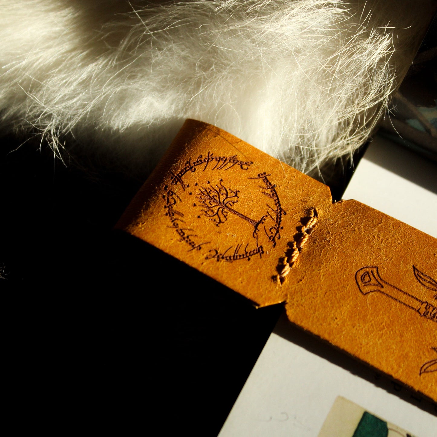 marque-pages en cuir le seigneur des anneaux