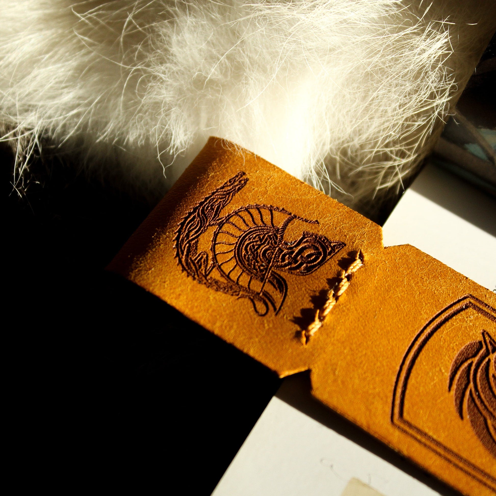 marque-pages en cuir le seigneur des anneaux