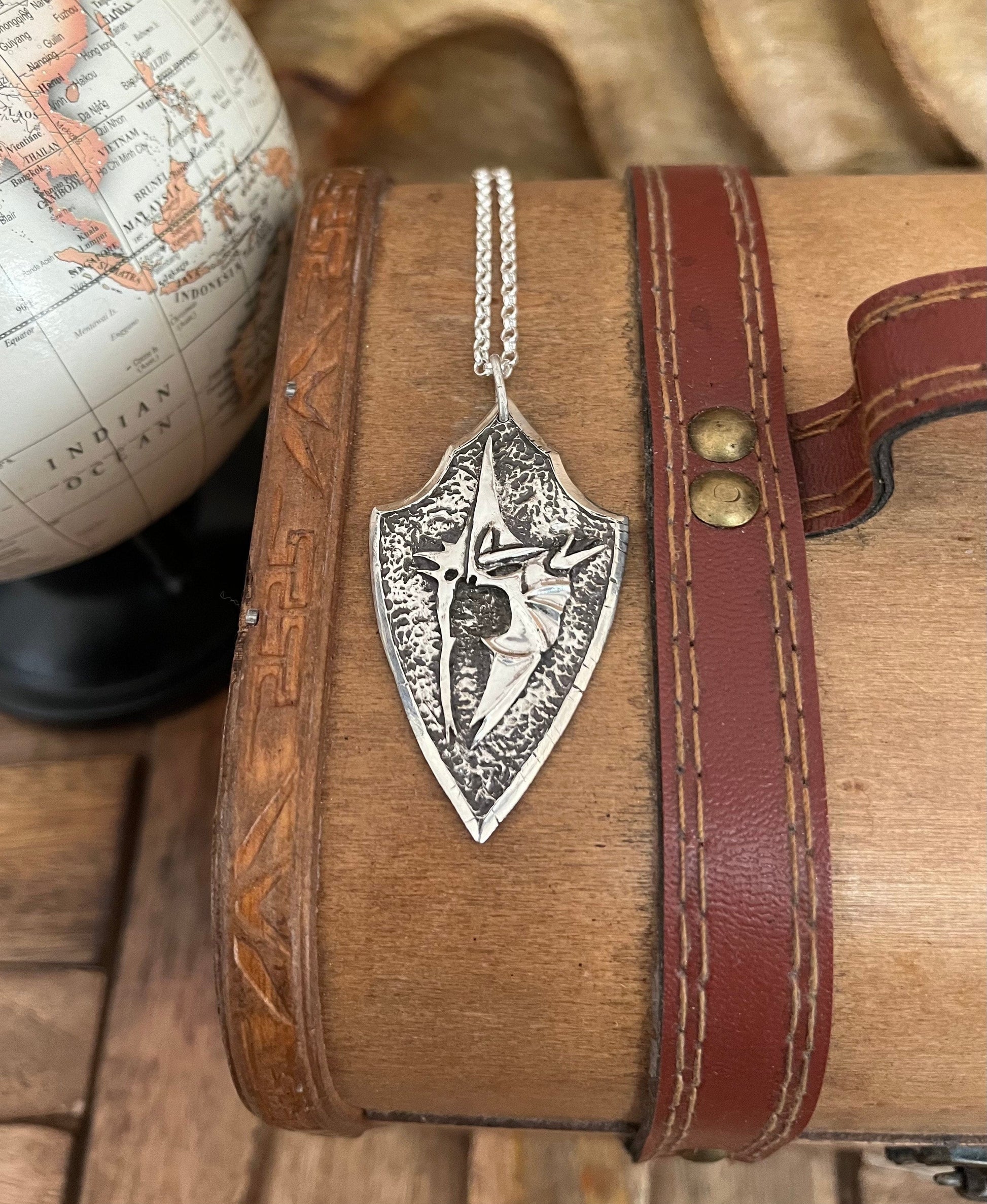 artisanat Pendentif artisanal Minas Morgul