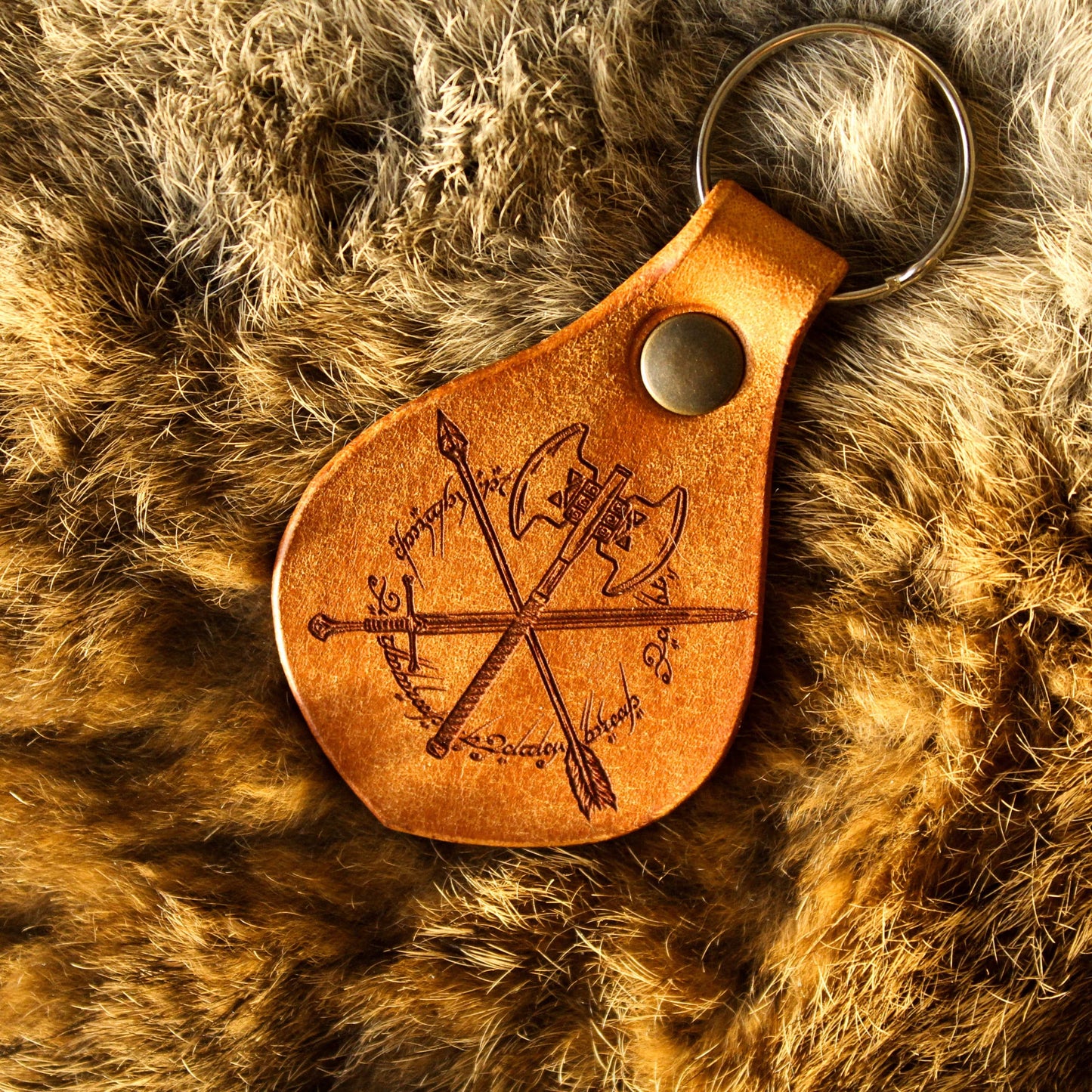 porte-clés artisanal en cuir le seigneur des anneaux