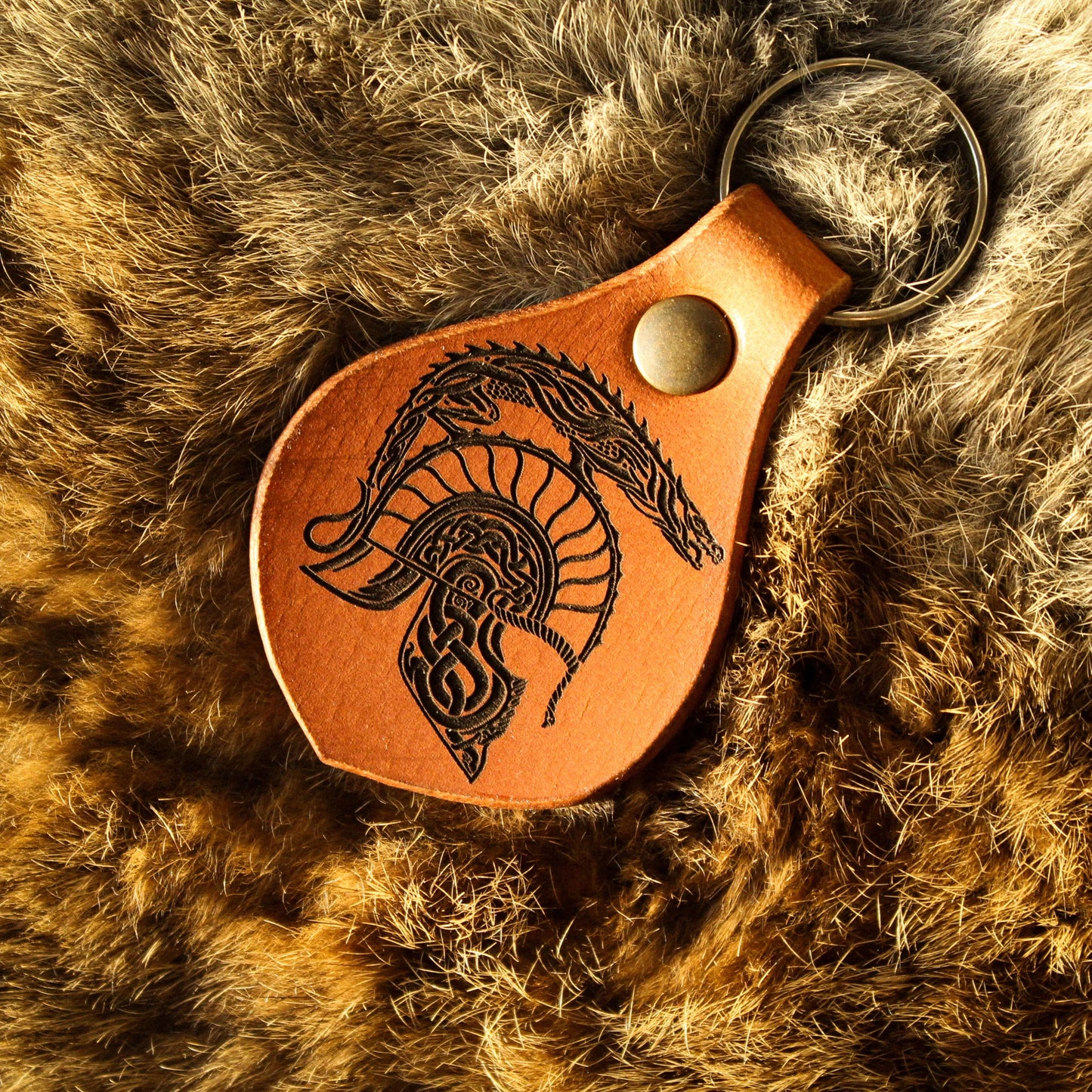 porte-clés artisanal en cuir le seigneur des anneaux